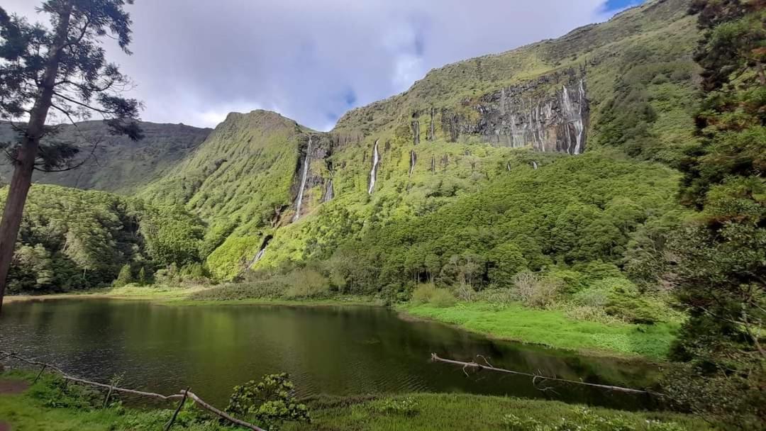 Alojamento Local M&I Lajes das Flores Exterior photo
