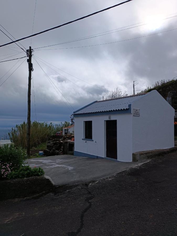 Alojamento Local M&I Lajes das Flores Exterior photo